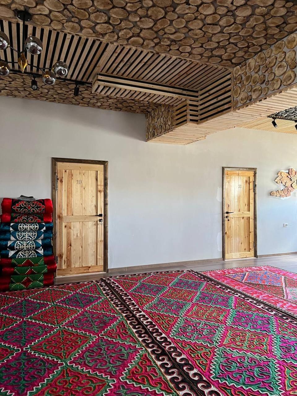 Kezgin Guest House Naryn Exterior photo
